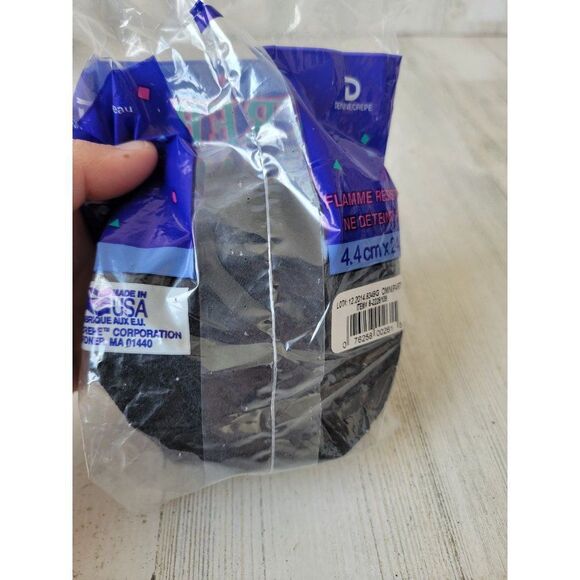 Crepe Streamer black party Halloween decor - Picture 3 of 4